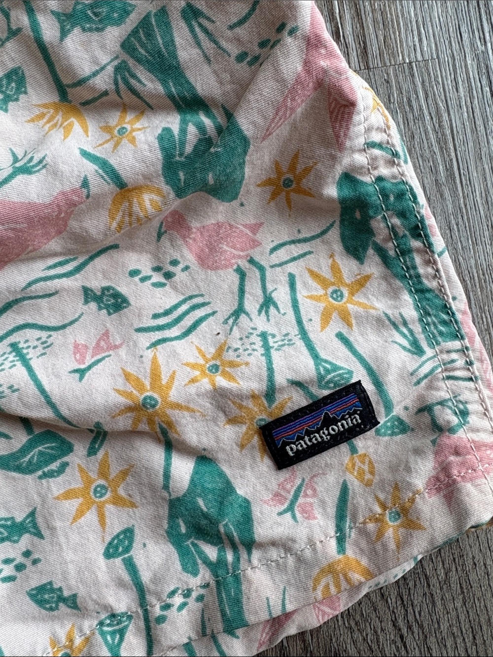 Patagonia Baby Baggies Flowers Birds Fish Print Elastic Waist Shorts 6-12M - Picture 3 of 7